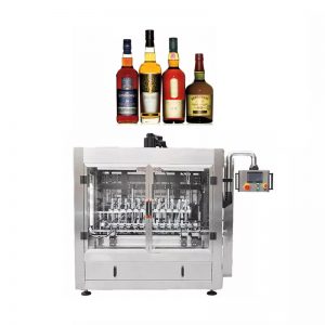 Stroj na plnění lahví alkoholu